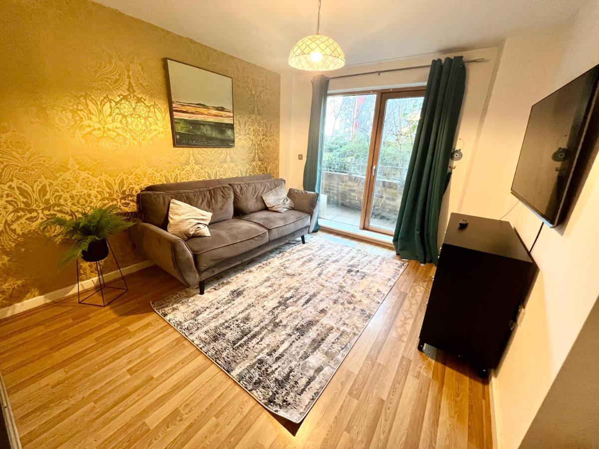 2 Bedroom Apartment Near Olympic Park With Free Parking London Exterior photo