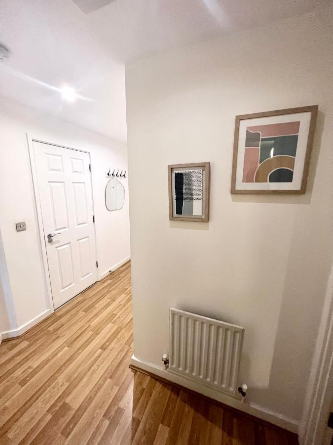 2 Bedroom Apartment Near Olympic Park With Free Parking London Exterior photo